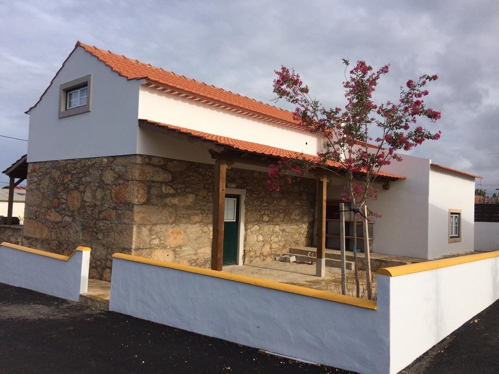 Villa Casinha Da Avo Maria Alcobaça Exterior foto