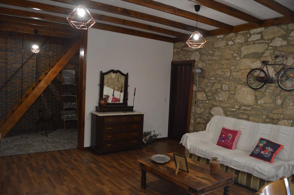 Villa Casinha Da Avo Maria Alcobaça Exterior foto